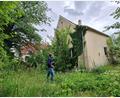 Bild: bl
Mit dem Dornröschenschlaf ist es für das Alte Zollhaus bald vorbei. Titus Gietl will den Altbau sanieren, zwei Wohnungen sollen in dem Objekt am Brunnanger entstehen.