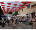Bild: pop
Die Schirme sind aufgespannt – die Gäste können kommen. Am 2. und 3. August lädt Schmidmühlen wieder zum Marktfest ein.