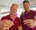 Bild: jut
Dominik Greiler (links) und Christoph Micko entwickeln einen Rasierer für die Haare zwischen den Pobacken.