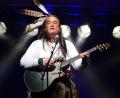 Bild:  Ingo Latteyer/exb
Willy Michl, der Isar-Indianer, spielt in Regensburg.