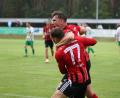 Bild: Dieter Jäschke
Nico Argauer (hinten) bejubelte seinen Treffer zum 3:0-Endstand mit Julian Kiener. Der SC Luhe-Wildenau feierte den ersten Heimsieg der Saison gegen den TSV Bad Abbach.