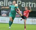 Bild: Hubert Ziegler
Hohes Bein von David Weber (rechts) von der DJK Ursensollen an Daniel Wein (links/1. FC Rieden). Die Riedener bezwangen den Aufsteiger zum Saisonstart mit 2:0.