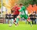 Bild: Thomas Schrems
Simon Schönberg (rechts) wird demnächst wieder für den TSV Waldershof auflaufen. In der Vorsaison trug der 22-Jährige das Trikot des SV Mitterteich.