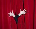 Symbolbild: Sebastian Kahnert/dpa-Zentralbild/dpa
Ein neuer Zweckverband soll helfen, dass sich in der nördlichen Oberpfalz auch weiterhin der Theatervorhang für professionelles Theater hebt. Die Stadtbühne Vohenstrauß wird sich in das künstlerische Konzept mit einbringen.