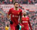 Bild: Andrew Yates/CSM via ZUMA Press Wire/dpa
Luis Díaz schon in Rot, aber noch im Trikot des Liverpool FC.