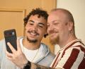 Bild: Markus Hirschmann
Selfies mit Rafael Lubach (links) waren in Hirschau begehrt.