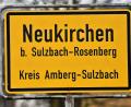 Bild: Stephan Huber
Das Ortsschild von Neukirchen. Zahlreiche Bauvorhaben wurden in der letzten Sitzung vor der Sommerpause im Gemeinderat diskutiert.