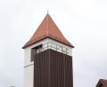Bild: mfh
Der neue, mit Stahlelemnten verkleidete Vorbau, nimmt das Treppenhaus auf. Das oberste Stockwerk wurde gemäß alten Aufzeichnungen neu hinzugefügt.