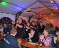 Bild: gi
Gut angenommen wurde das zweitägige Sommerfest der Feuerwehr Saubersrieth-Niederland. Für beste Stimmung sorgte die Live-Band „Die Bockadn“ mit Matthias Hofmeister und Benedikt Vogel im Festzelt.