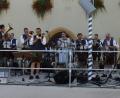 Archivbild: u
Beim 49. Hirschauer Marktplatzfest übernehmen am Samstag nach dem Bieranstich durch Bürgermeister Hermann Falk die „Original Fichtelgebirgsmusikanten“ das Kommando auf der Bühne und sorgen bis in die Nacht hinein für beste Stimmung.