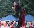 Bild: rhi
Die Künstlerin "LaFee" begeisterte rund 1500 Fans mit ihrem Konzert im Schlosspark in Schwarzenfeld.