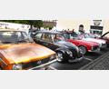 Bild: gf
Unzählige Besucher drängten sich durch die im Gelände der Brauerei aufgereihten Oldtimer