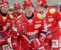 Bild: Mario Wiedel
Joel Hofmann (Mitte) verlässt die Selber Wölfe nach einer Saison wieder.
