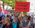 Archivbild: Wolfgang Steinbacher
Die AfD lädt am Tag vor Mariä Himmelfahrt zu einer Veranstaltung nach Tirschenreuth. Der Kreisverband Nordoberpfalz der Linken ruft zur Gegendemonstration auf und hofft auf viele Teilnehmerinnen und Teilnehmer. Hier ein Bild von einer Anti-AfD-Demo in Sulzbach-Rosenberg.