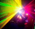 Symbolbild: Julian Stratenschulte/dpa
Seit Ende vergangenen Jahres ist die Lasertag-Halle in Marktredwitz geschlossen. Doch das Inventar zieht um, damit Fans bald wieder loslegen können.