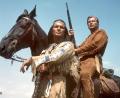 Bild: dpa
Eine Szene aus dem Karl-May-Film "Winnetou und Shatterhand im Tal der Toten" (1968) mit Pierre Brice als Winnetou und Lex Barker als Old Shatterhand.