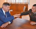 Bild: rgr
Der neue Brigadegeneral Terry R. Tillis des 7. US-Armee Ausbildungskommandos besuchte am Donnerstag Bürgermeister Edgar Knobloch (links) im Rathaus.