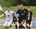 Bild: mhs
Timon Porcher (rechts/Szene aus dem Spiel gegen den TSV Kareth) gelang gegen Parsberg das Ehrentor