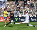 Bild: Carmen Jaspersen/dpa
Robin Hack trifft für Gladbach.