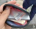 Bild: Bundespolizei
Ein 34-Jähriger versteckte Amphetamin in seinem Geldbeutel.