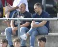 Bild: Hubert Ziegler
Faruk Maloku (rechts), Trainer ASV Cham und Ex-Coach der Gebenbacher, beobachtete die DJK am Samstag bei deren 7:0-Heimspielsieg gegen den Würzburger FV. Am Dienstag tritt Gebenbach in Cham an.
