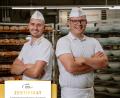 Bild: Bäckerei Brunner
Das Deutsche Brotinstitut prämiert die Qualität von Brunner-Broten: „Wir sind stolz darauf, dass unsere handwerkliche Qualität so honoriert wurde“, sagt Gerhard Brunner, Inhaber und Geschäftsführer. „Die Auszeichnung ist eine schöne Bestätigung für das Engagement und die Leidenschaft unseres gesamten Backstubenteams.“