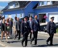 Bild: gis
Im Festzug marschierten neben Vertretern von 28 Vereinen auch
 Staatssekretär und Schirmherr Martin Schöffel (Mitte), Zweiter Vorsitzender Walter Ehlich (links) und Kreisbrandmeister Johannes Geisler (rechts) mit.