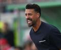 Bild: Hendrik Schmidt/dpa
Sandro Wagner im DFB-Pokal seines FC Augsburg beim Halleschen FC.