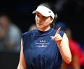 Bild: Bernd Weißbrod/dpa
Tennisspielerin Eva Lys muss vor den US Open auf ihren Körper achten - und zieht in Cleveland nach einem Sieg zurück.