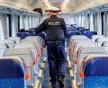 Symbolbild: Daniel Karmann /dpa
Ein 19-Jähriger wurde im Zug ohne Fahrschein erwischt.
