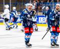 Bild: Elke Englmaier
Am Donnerstag, 21. August, bestreiten die Blue Devils Weiden um Luca Gläser (links) ihr erstes Testspiel.