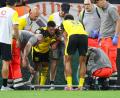 Bild: Christoph Reichwein/dpa
Couto wurde am Knie getroffen.