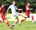 Archivbild: Gerhard Büttner
Der Tännesberger Zdenek Sykora (ganz rechts) erzielte bei der SpVgg Pfreimd das 2:0. In der fulminanten Partie flog er wenig später vom Platz.