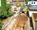 Bild: Wolfgang Erhart
Noch laufen in der Waldershofer Schulstraße die Bauarbeiten auf Hochtouren. Diese sollen in der zweiten Septemberwoche abgeschlossen sein.