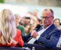 Bild: Fabian Sommer/dpa
Wer folgt auf Bundespräsident Steinmeier? Kanzler Merz kann sich eine Frau als Staatsoberhaupt sehr gut vorstellen.