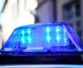 Symbolbild: Patrick Seeger/dpa
In Weiden wurde eine Seniorin in der Innenstadt bestohlen. Jetzt sucht die Polizei Zeugen der Tat.