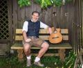 Bild: Bernd Schaffrath
Der Musik-Kabarettist Vogelmayer kommt aus Niederbayern und wird am Wochenende in Bodenwöhr für Lacher sorgen.