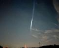 Bild: Klein/vifogra/dpa
Was ist denn das? - Treibstofftropfen einer Rakete hinterlassen Lichtstreifen.