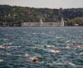Bild: Khalil Hamra/AP/dpa
Ein russischer Schwimmer wird im Bosporus vermisst. (Archivbild)