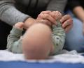 Bild: Marijan Murat/dpa
Eine RSV-Infektion ist bei Säuglingen und Kindern in Deutschland die häufigste Ursache von Erkrankungen der unteren Atemwege. (Symbolbild)