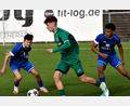 Bild: Dagmar Nachtigall
Immer nahe dran am Gegenspieler: Für die höherklassig spielenden Juniorenmannschaften der SpVgg SV Weiden beginnt am Sonntag die neue Landesliga-Saison. Sowohl die A- als auch die B-Junioren empfangen dabei die Mannschaften des SV Raigering. Das Spiel zeigt eine Szene aus einem Spiel der B-Jugend gegen die SGV-Nürnberg-Fürth in der vergangenen Spielzeit.
