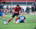 Archivbild: Dieter Jaeschke
Jamal Dubois (Mitte) und der SC Luhe-Wildenau empfangen am Freitagabend den FC Dingolfing.