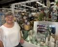 Bild: ge
Sigrid Schmid in ihrem Dekoparadies: Das Angebot wird ab Frühjahr in Sulzbach-Rosenberg fehlen.