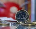 Bild: Hendrik Schmidt/dpa
Schon in der Schulzeit zeigen sich Unterschiede im Finanzwissen von Mädchen und Jungen. (Symbolbild)