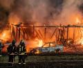 Bild: Ferdinand Merzbach/NEWS5/dpa
Die Scheune brannte bis auf die Grundmauern nieder.