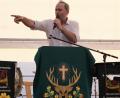Bild: gsp
Im Festzelt der Köferinger Kirwa bekamen von Hubert Aiwanger alle politischen Gegner ihr Fett ab.