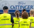 Bild: Peter Kneffel/dpa
Im Tarifstreit bei der Brauerei Oettinger legte die Gewerkschaft NGG nach eigenen Angaben nun ein Schlichtungsangebot vor.