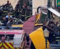 Bild: Armando Franca/AP/dpa
Rettungskräfte arbeiten in Lissabon an der Stelle, an der eine Standseilbahn entgleist ist.