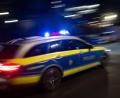 Symbolbild: Marijan Murat/dpa
Ein Autofahrer flüchtete mit 180 km/h vor der Polizei auf der B 20 bei Arnschwang