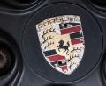Bild: Marijan Murat/dpa
Der Abstieg von Porsche ist sinnbildlich für die Krise der deutschen Autoindustrie, die mit sinkenden Gewinnen kämpft.